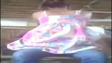Dokumentasi Gadis Cantik Bersantai Di Kasur poster
