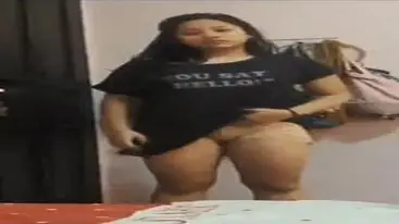 Dokumentasi Gadis Cantik Live Bersantai Kasur poster