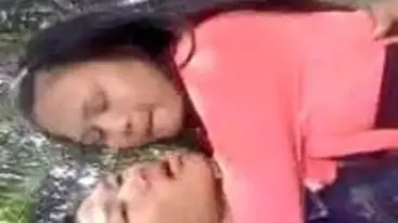 Gadis Cantik Pasrah Goyang Kasur Bareng Pacar 2026 poster