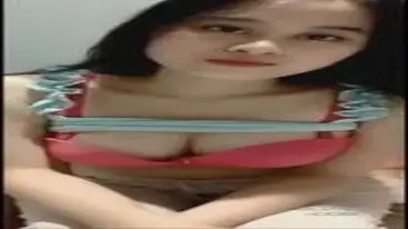 Gadis Cantik Pasrah Goyang Kasur Bareng Pria 2026 poster