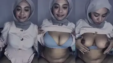 Hijab Abu Pamer Toket Montok Amatir Indo Viral poster