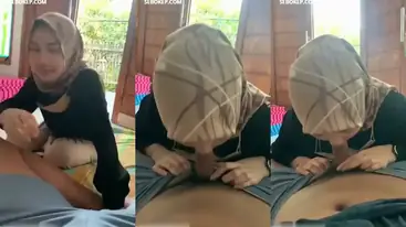 Ukhti Hijab Manis Cantik Pasrah Servis Kasur poster