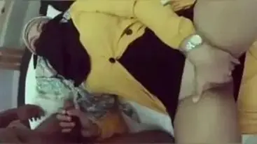 Ukhti Hijab Yellow Cantik Pasrah Kasur Hotel poster